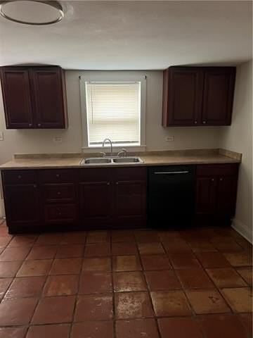 5484 Canal Blvd - Photo 3 of 10