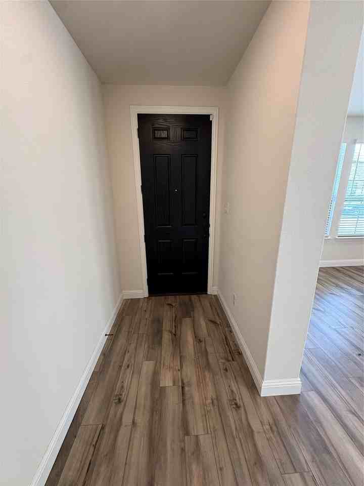 416 4th St - Photo 5 of 40