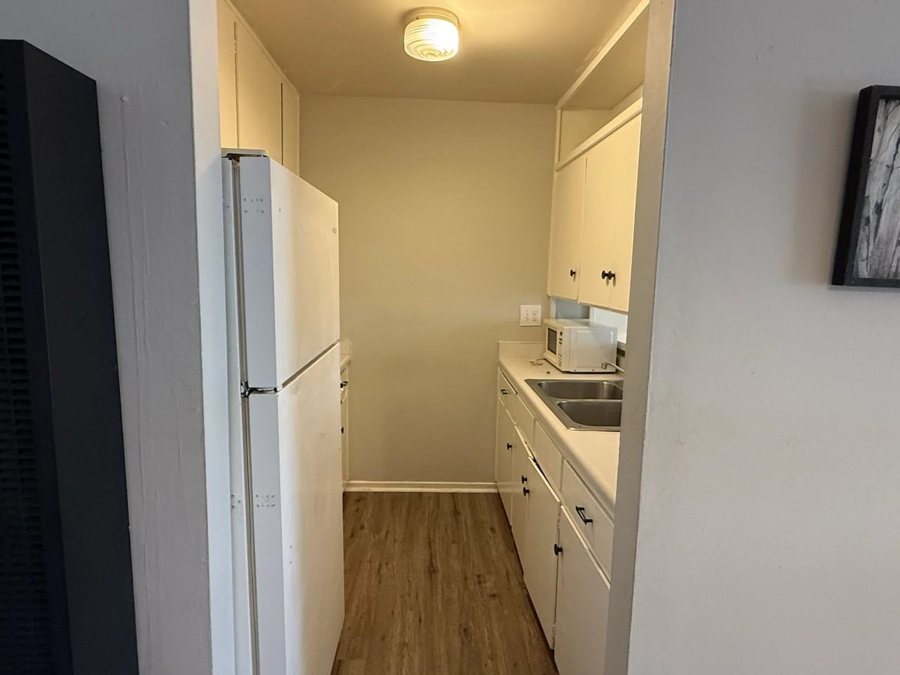 1912 Santa Clara St #4 - Photo 2 of 8