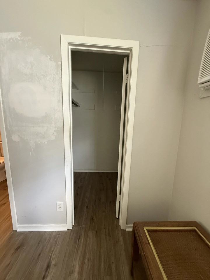 1912 Santa Clara St #4 - Photo 5 of 8