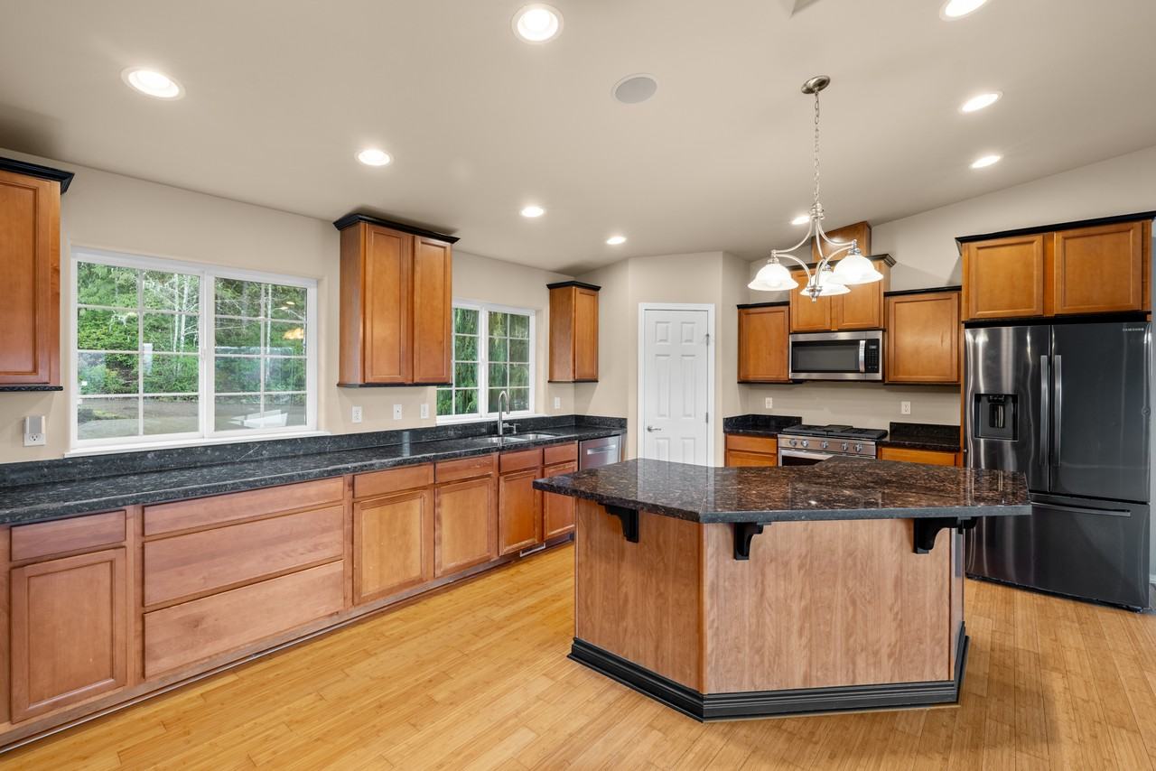 231 E Linda Vista Ct - Photo 6 of 28