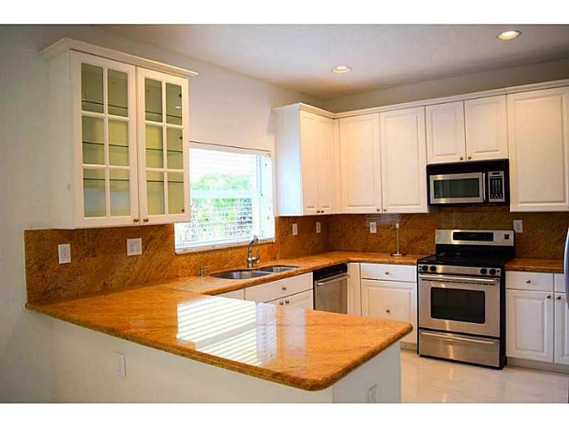 10969 NW 72nd Terrace - Photo 2 of 4