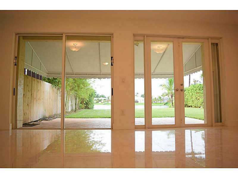 10969 NW 72nd Terrace - Photo 3 of 4