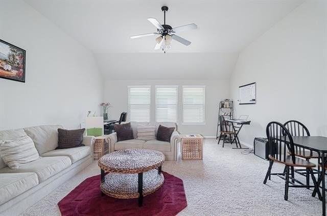 10821 Patton Dr - Photo 2 of 15