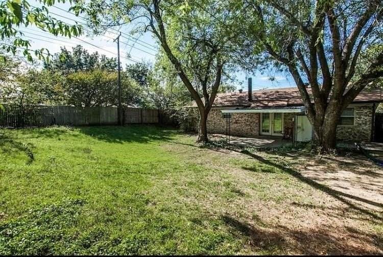 6404 Moonglow Ln - Photo 7 of 11