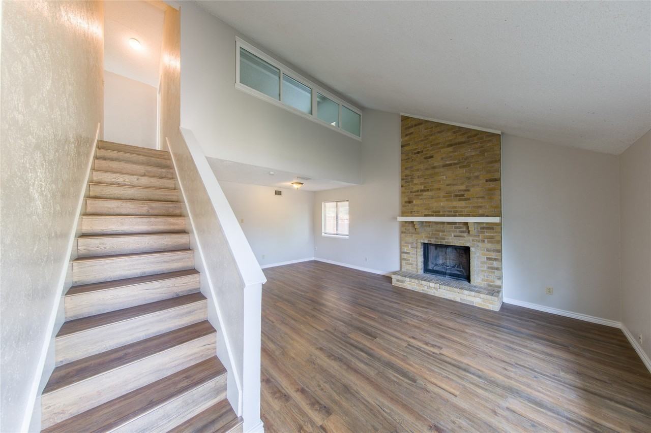 2814 Lancer Ln - Photo 5 of 26