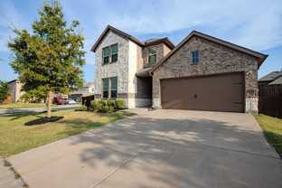 401 Gallop Dr - Photo 1 of 1