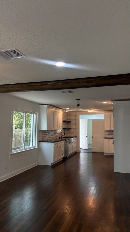 2806 Windsor Ave - Photo 2 of 14