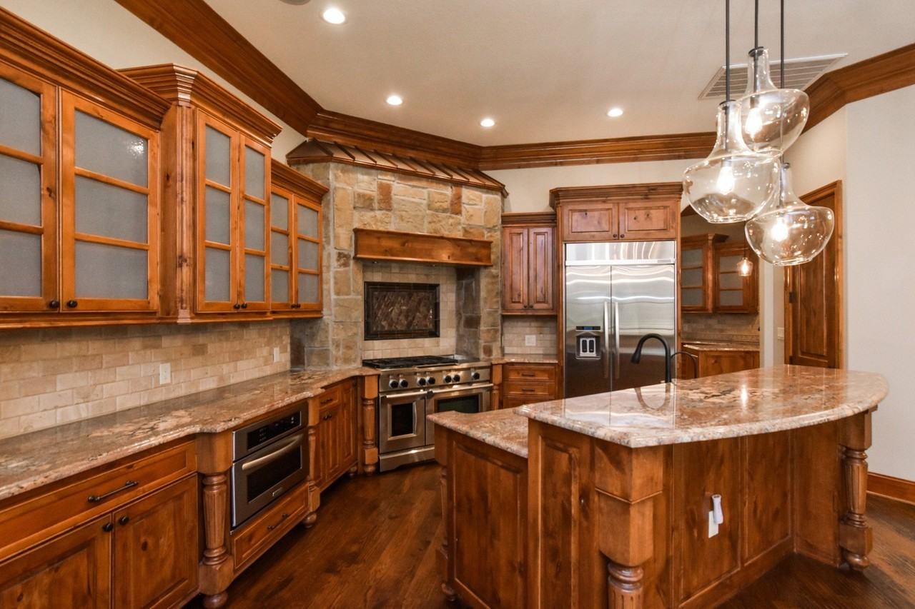 11845 Verona Ct - Photo 5 of 31