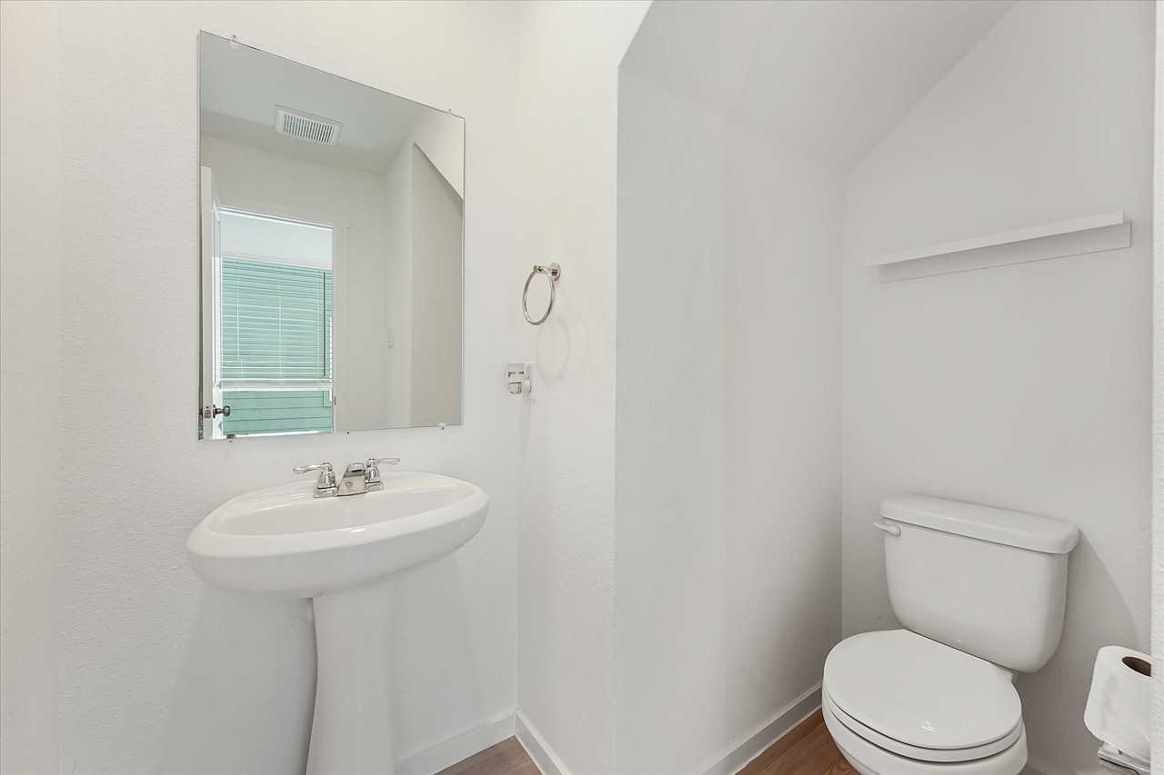 6845 Bramblewood Dr - Photo 7 of 18