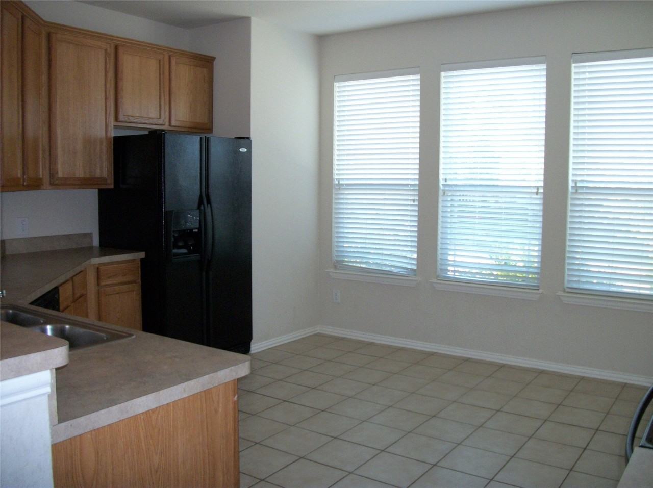 10190 Cedar Lake Dr - Photo 6 of 11