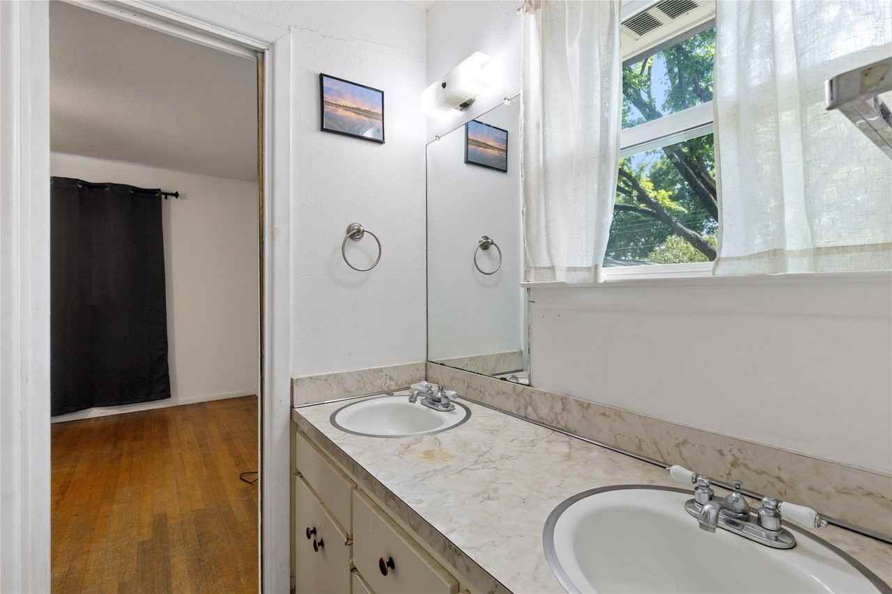 4765 Stallcup Dr - Photo 7 of 30