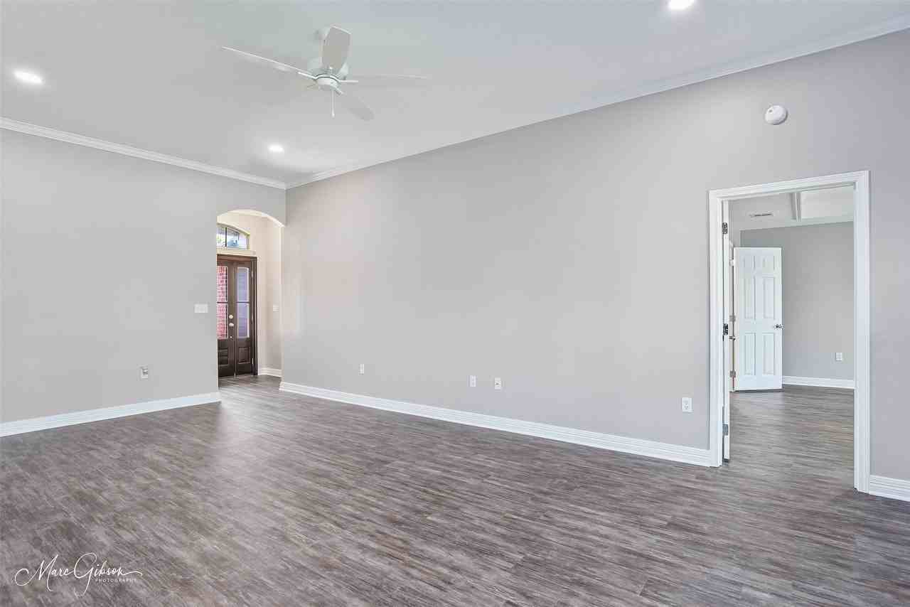 3287 Grand Lake Dr - Photo 5 of 18