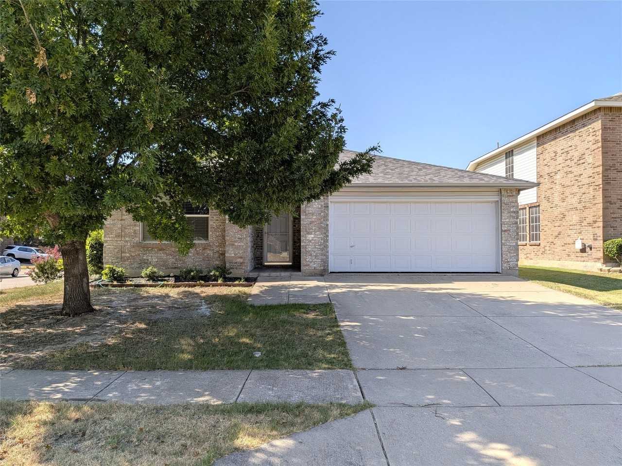 1736 Carolina Ridge Way - Photo 2 of 33