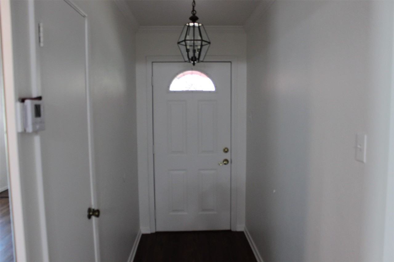 8780 Kimberly Ln - Photo 2 of 40