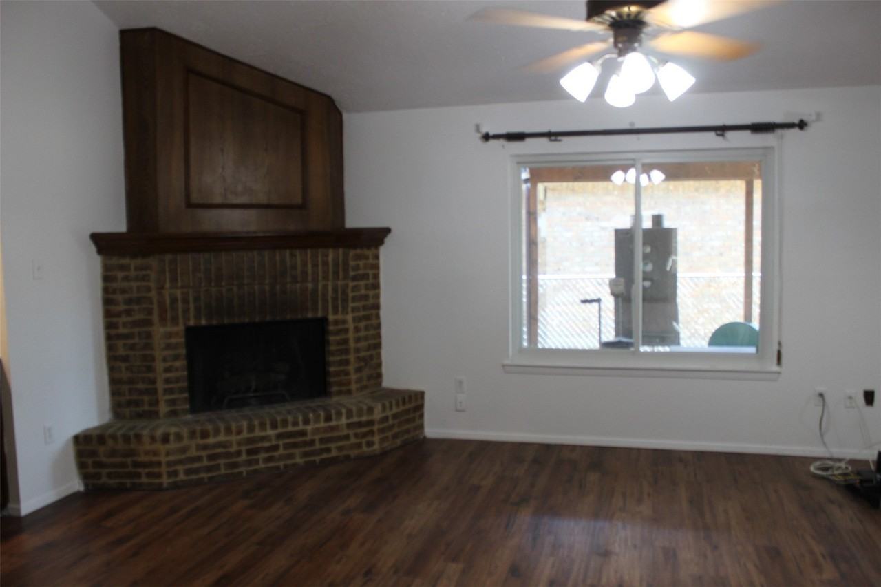 8780 Kimberly Ln - Photo 5 of 40