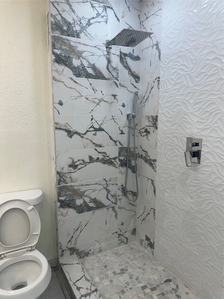12125 Bellafonte Dr - Photo 4 of 18