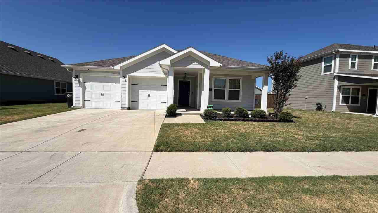 621 Quail Meadows Dr - Photo 2 of 21