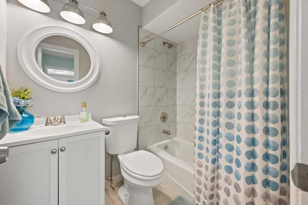 3928 Mediterranean St - Photo 7 of 40