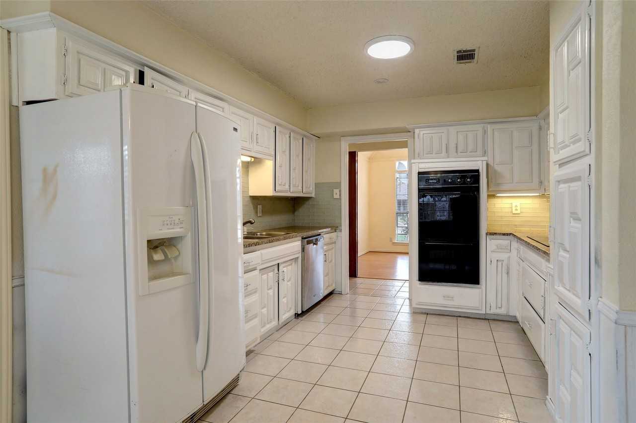 3913 Sandia Dr - Photo 7 of 27
