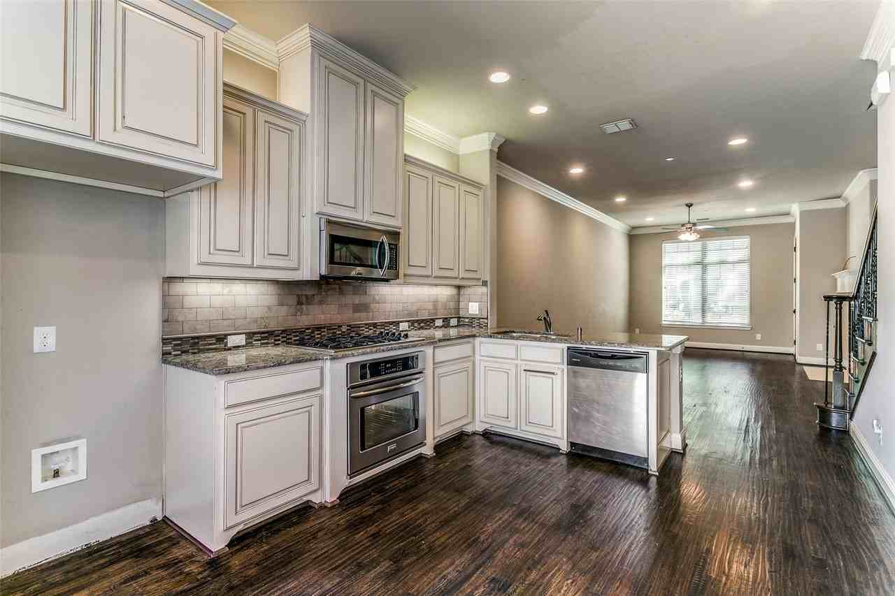 809 Milton Way - Photo 5 of 12