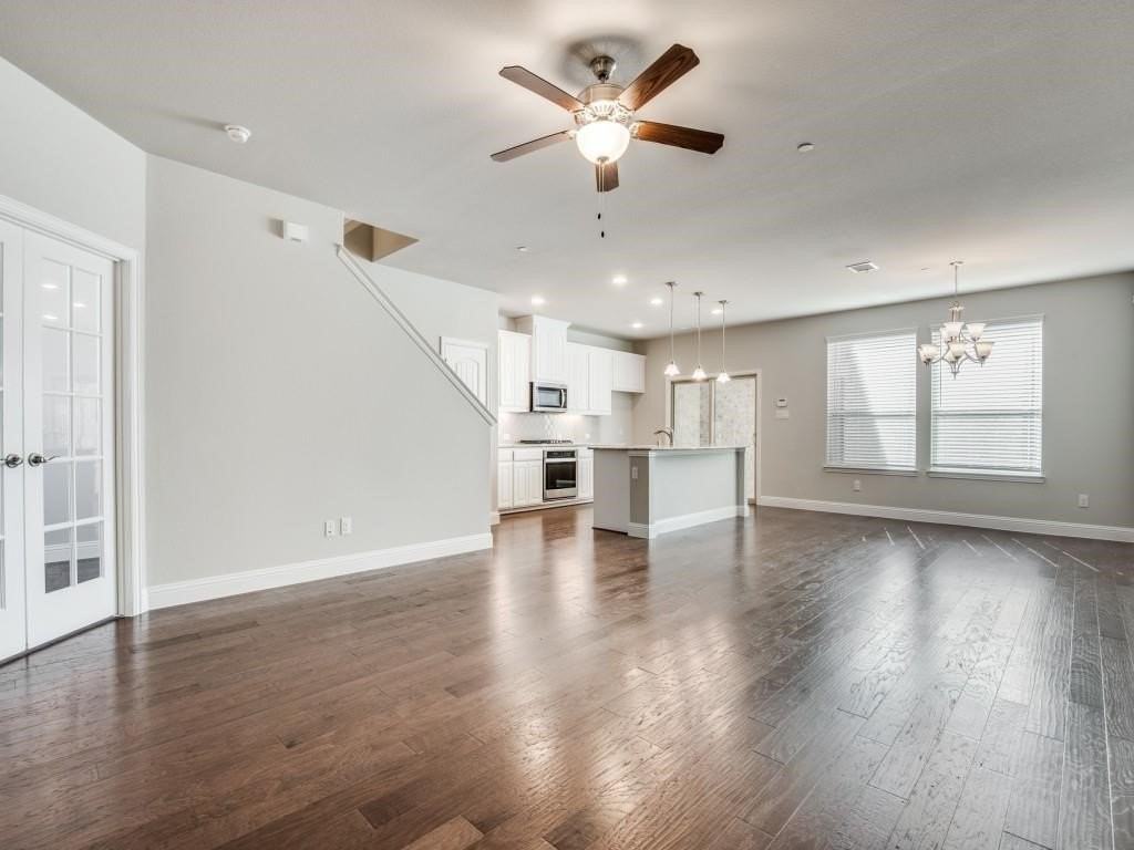 409 Carnaby Ct - Photo 2 of 14