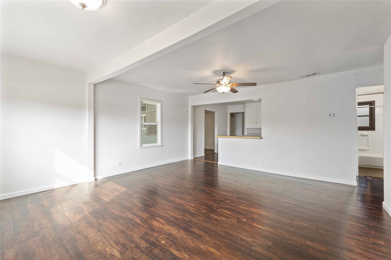 204 Northline Dr - Photo 3 of 29