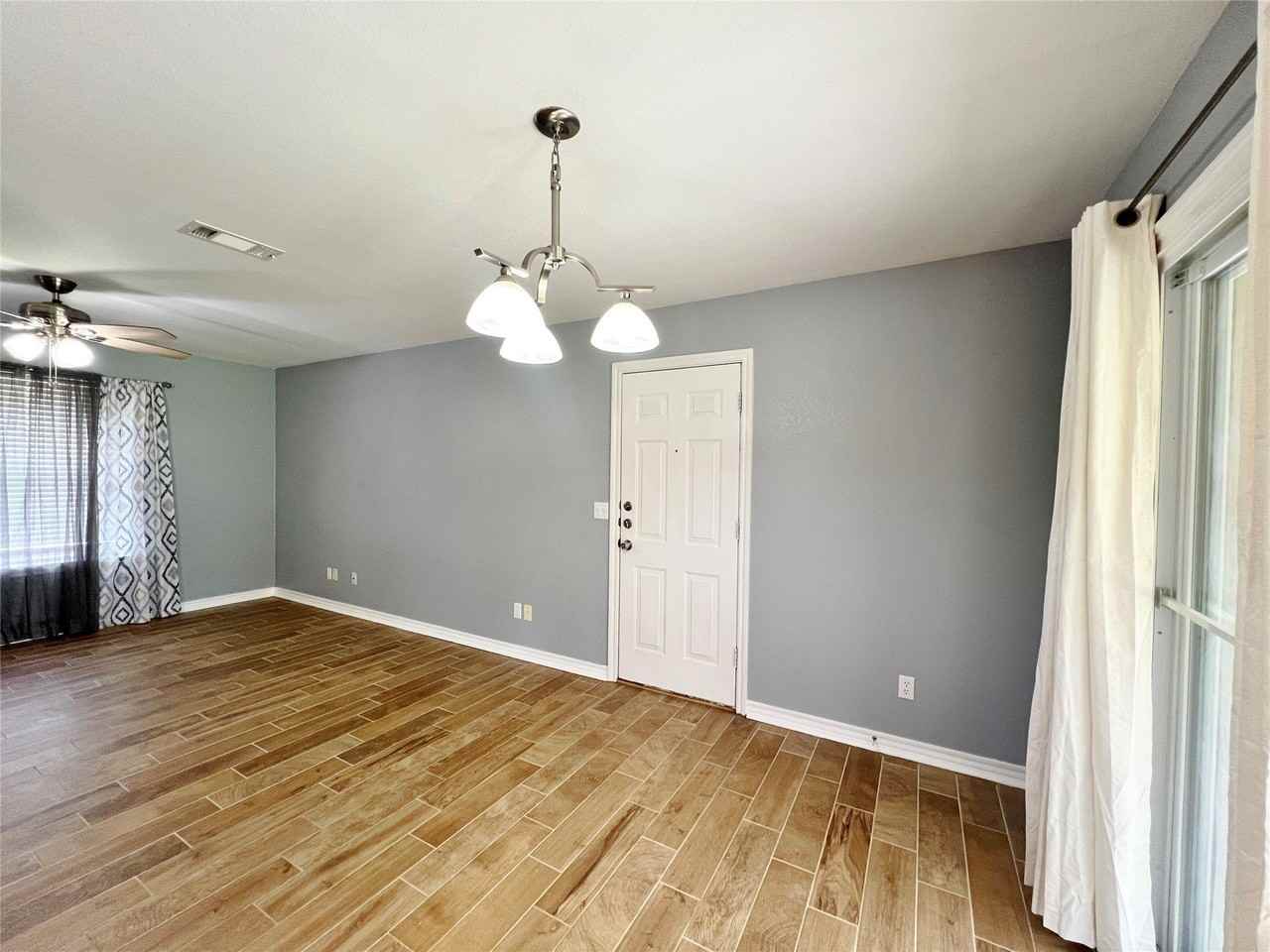 408 W Morton St - Photo 4 of 16