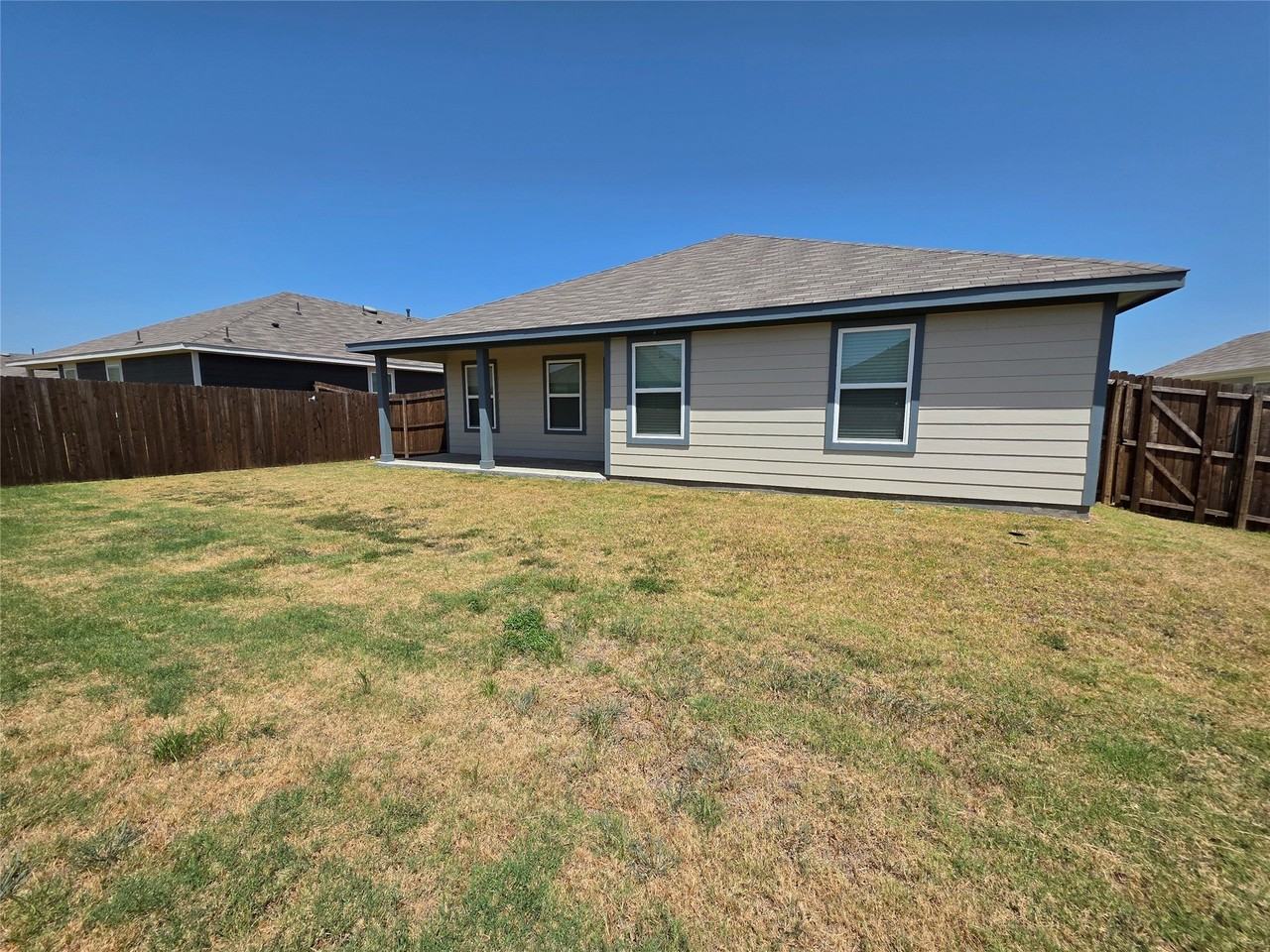 207 Weatherboard Dr - Photo 3 of 25