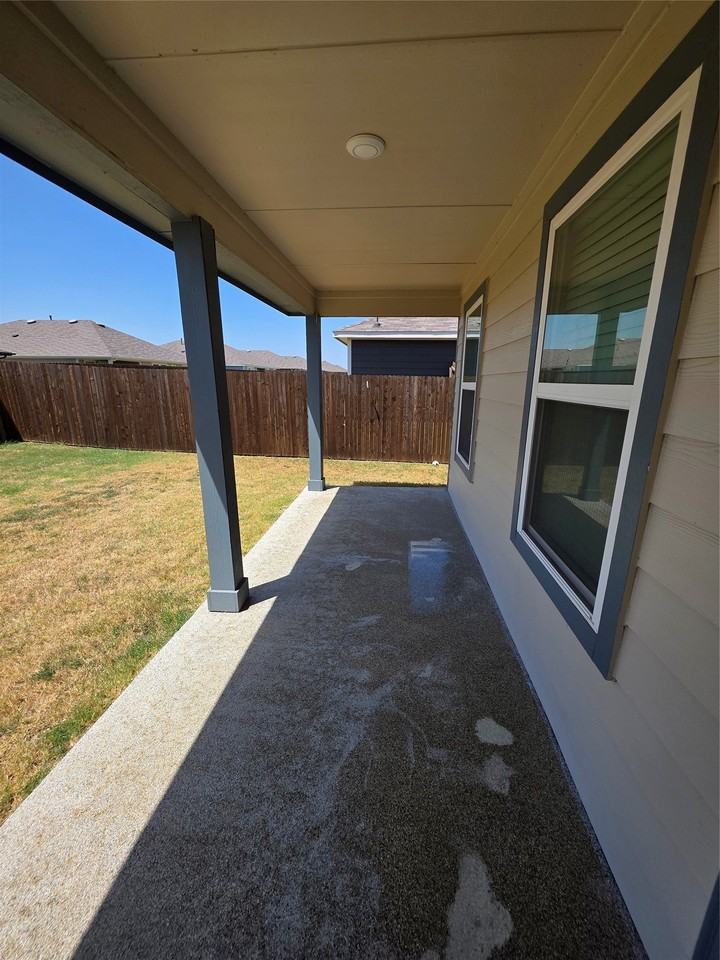 207 Weatherboard Dr - Photo 5 of 25