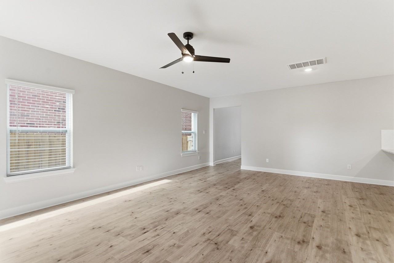 1308 Windermere Way - Photo 6 of 28