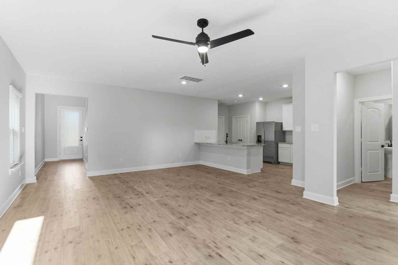 1308 Windermere Way - Photo 7 of 28