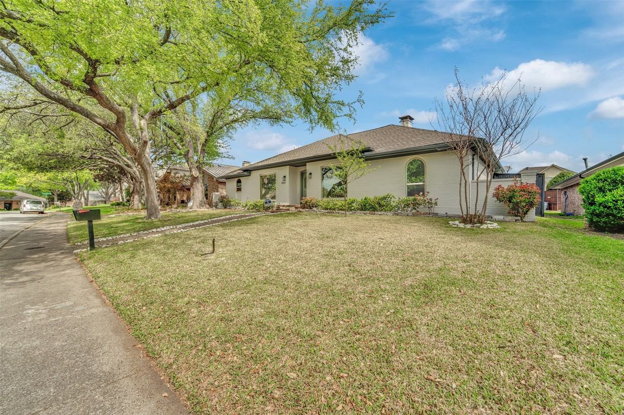 9511 Robin Meadow Dr - Photo 2 of 39