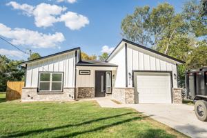 featured image of 316 Beckham St W