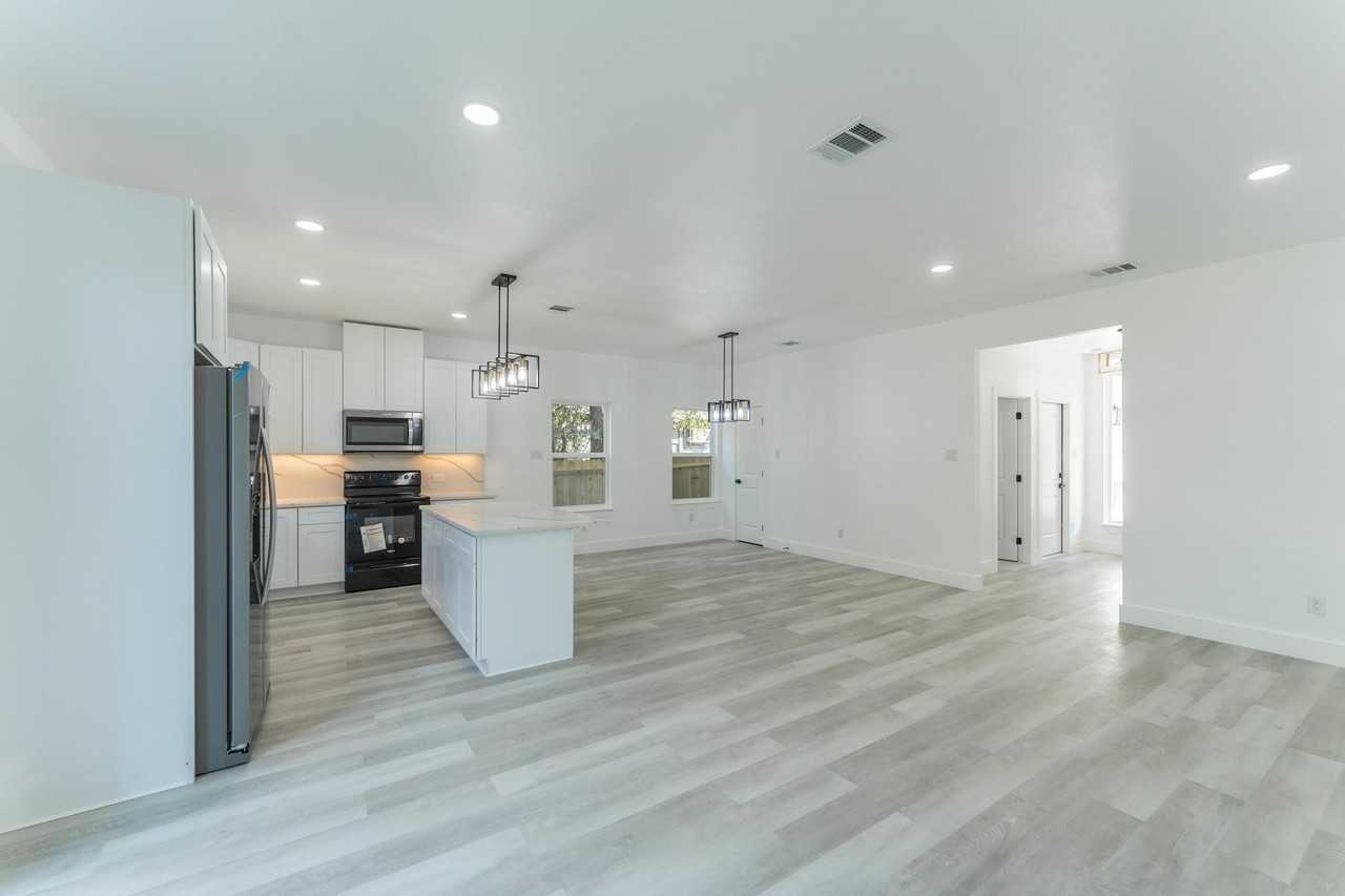 316 Beckham St W - Photo 6 of 22