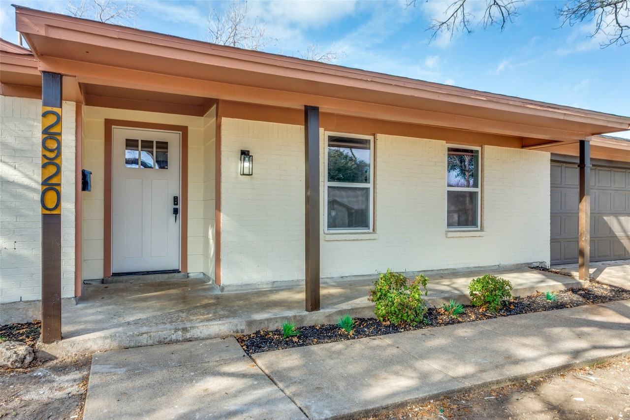 2920 Choctaw Trl - Photo 2 of 25