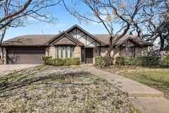 604 Baker Dr - Photo 1 of 1