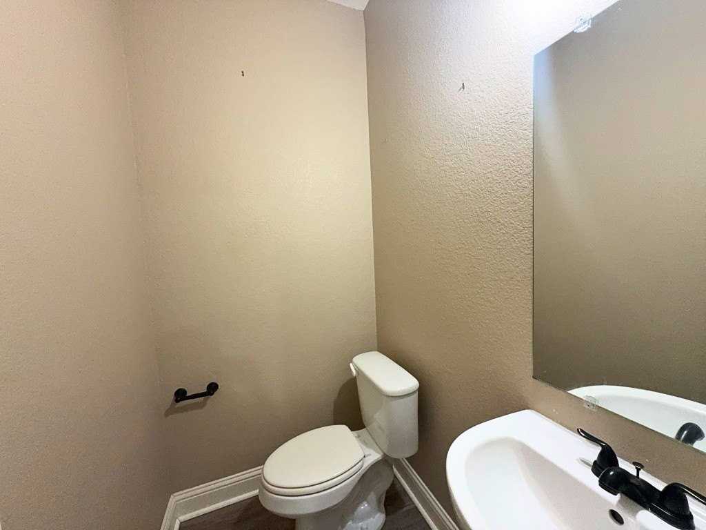 1017 Debby Ct - Photo 7 of 22