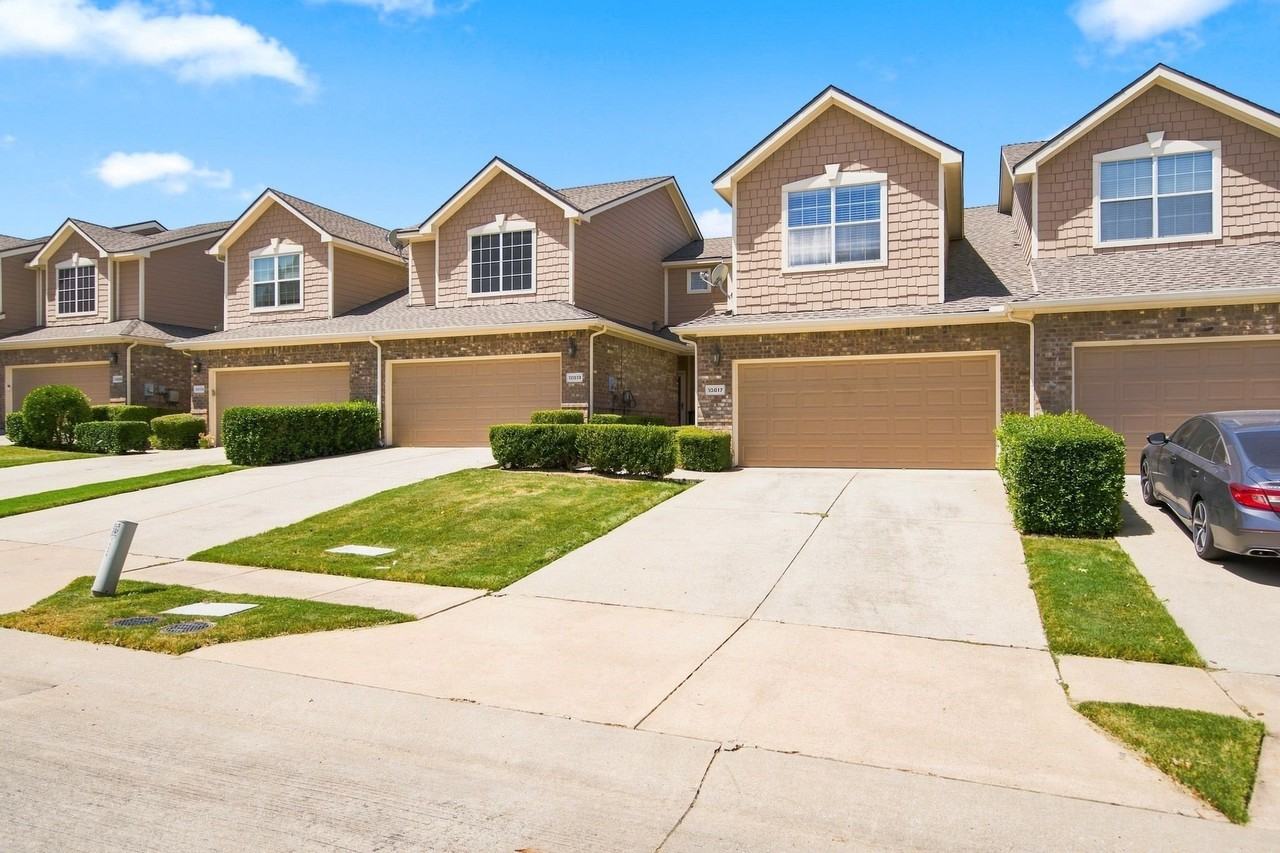 10017 Monastery Dr - Photo 2 of 28