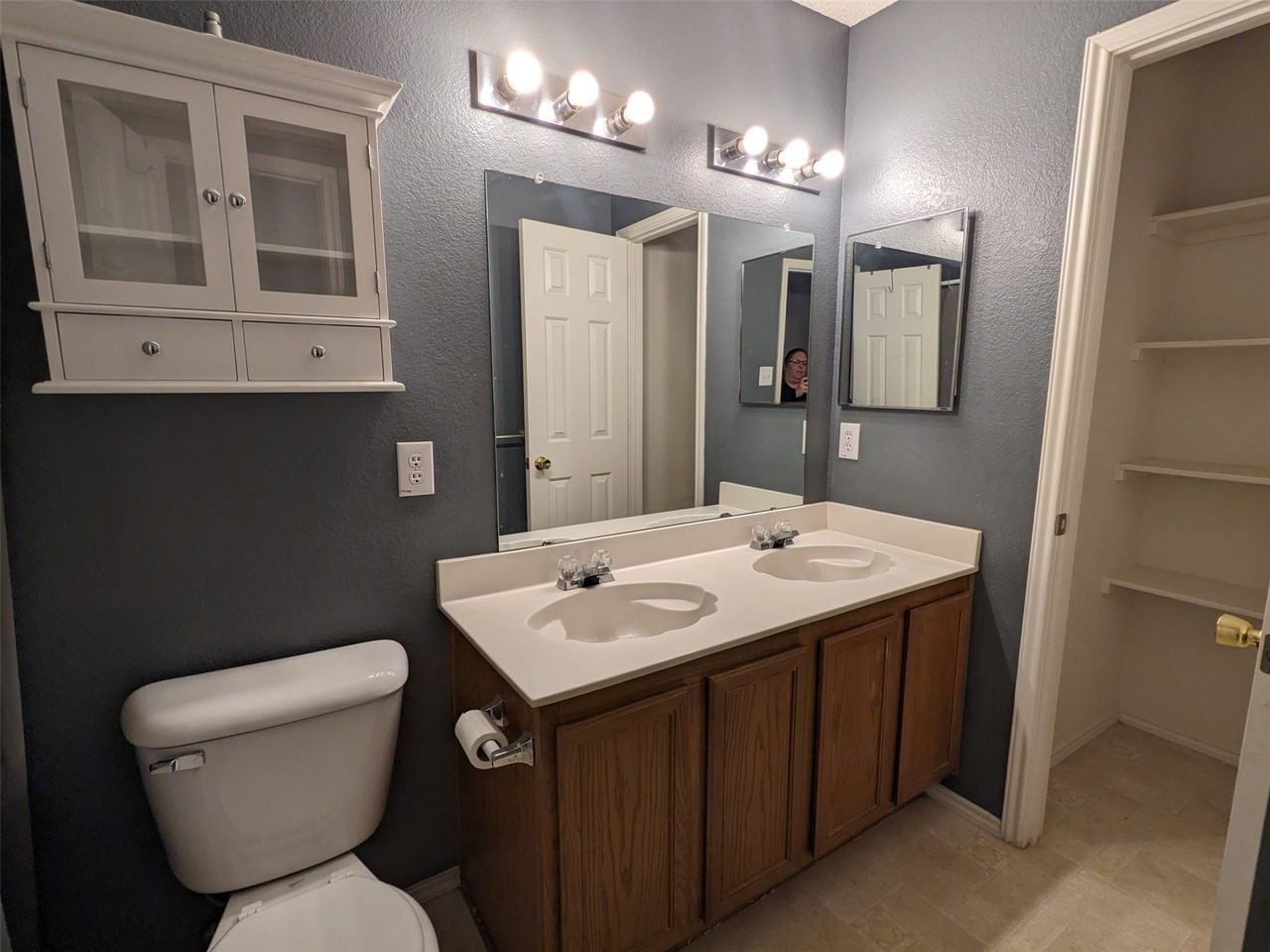 16424 Red River Ln - Photo 6 of 11