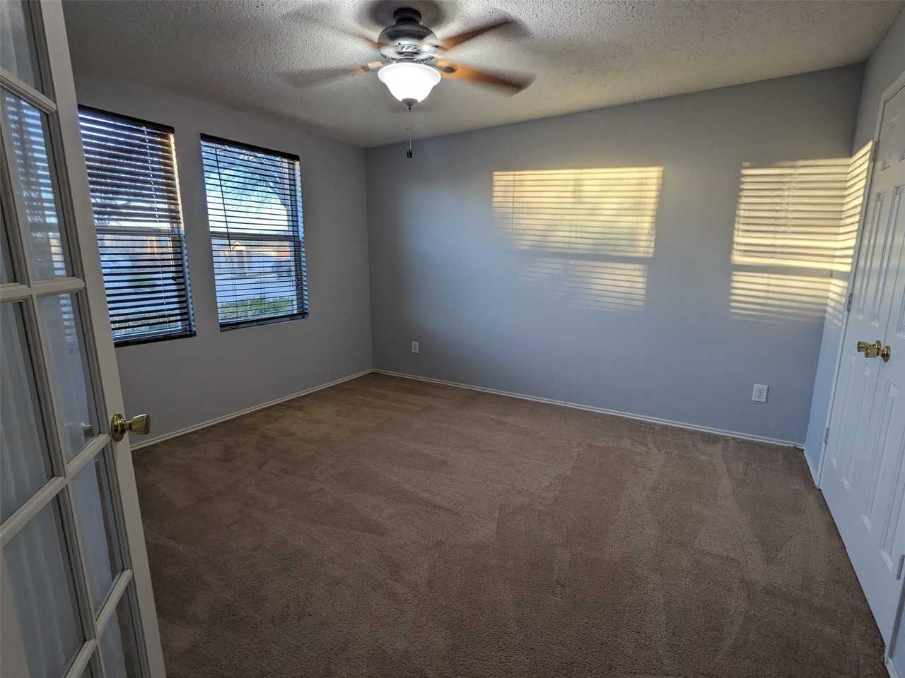 16424 Red River Ln - Photo 7 of 11