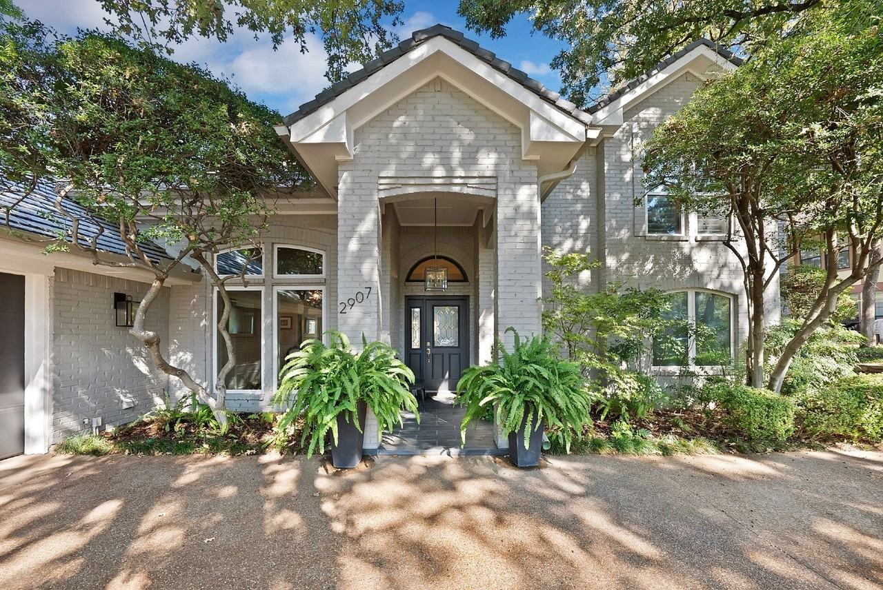 2907 Arbor Oaks Dr - Photo 3 of 9