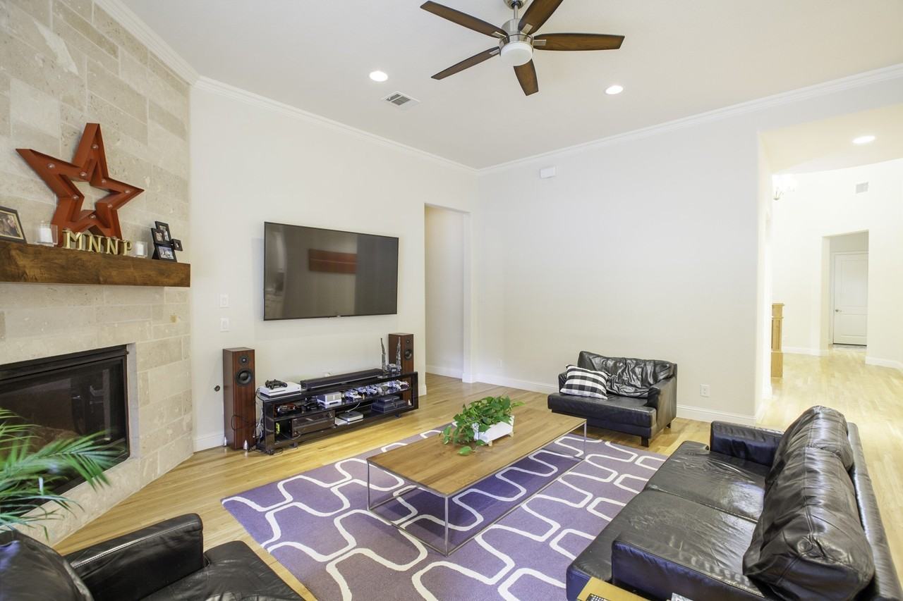 1614 Thoroughbred Ln - Photo 6 of 40