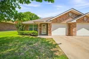 featured image of 231 Bluebonnet St