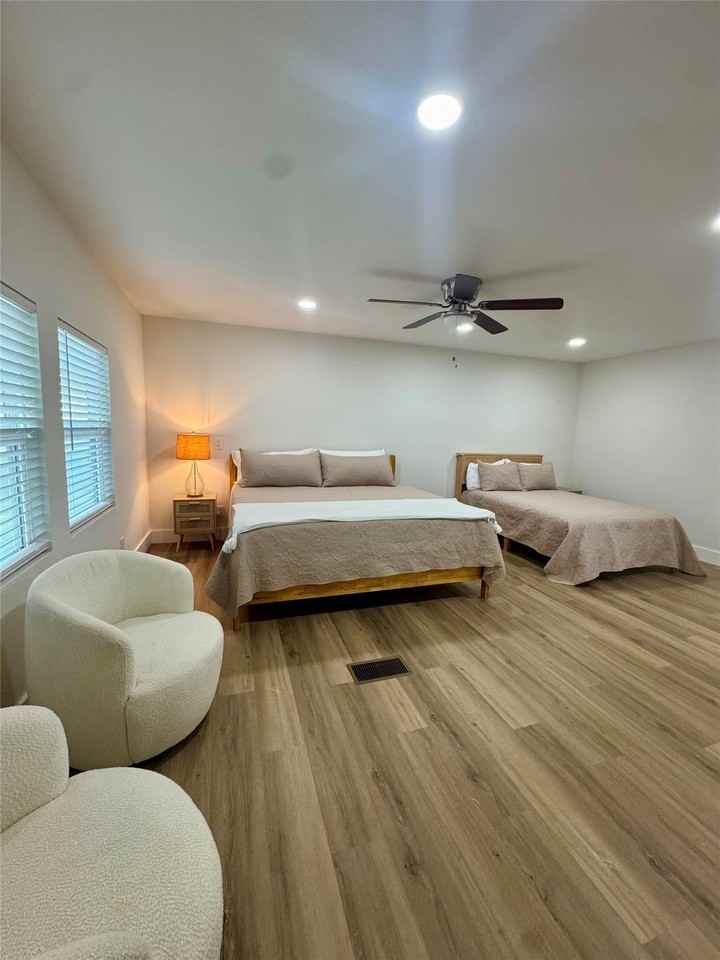 889 Quail Creek Cir - Photo 7 of 21