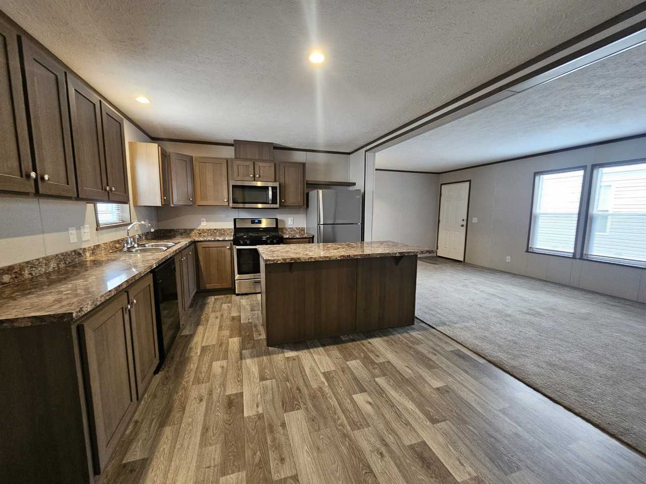 46000 Geddes Rd #35 - Photo 2 of 18