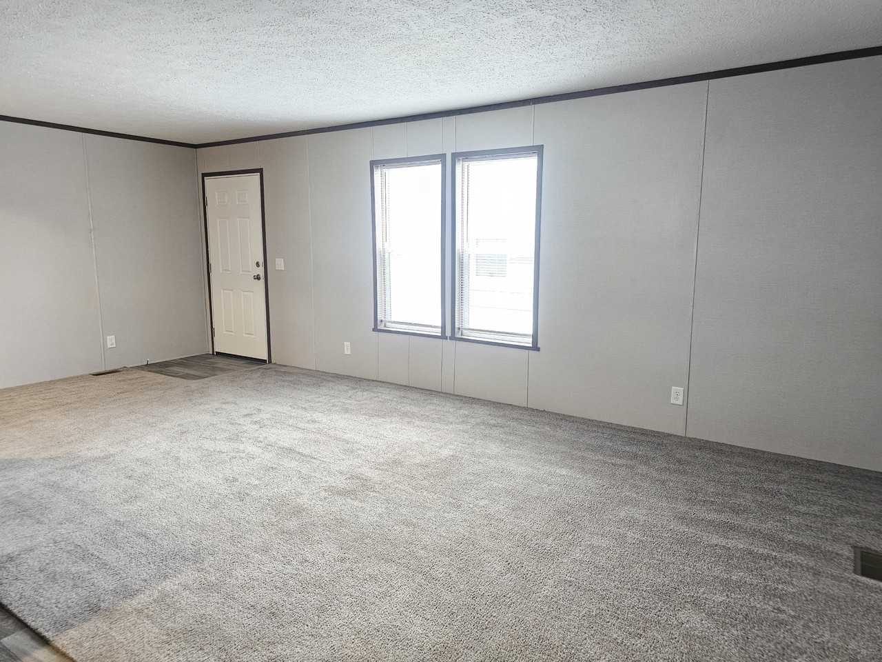 46000 Geddes Rd #35 - Photo 4 of 18