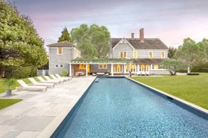 featured image of 33 Christopher St