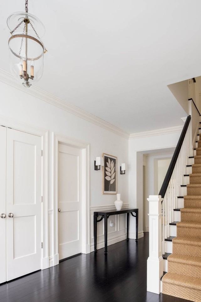 33 Christopher St - Photo 5 of 49