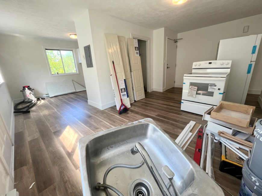 331 Victoria St - Photo 3 of 8
